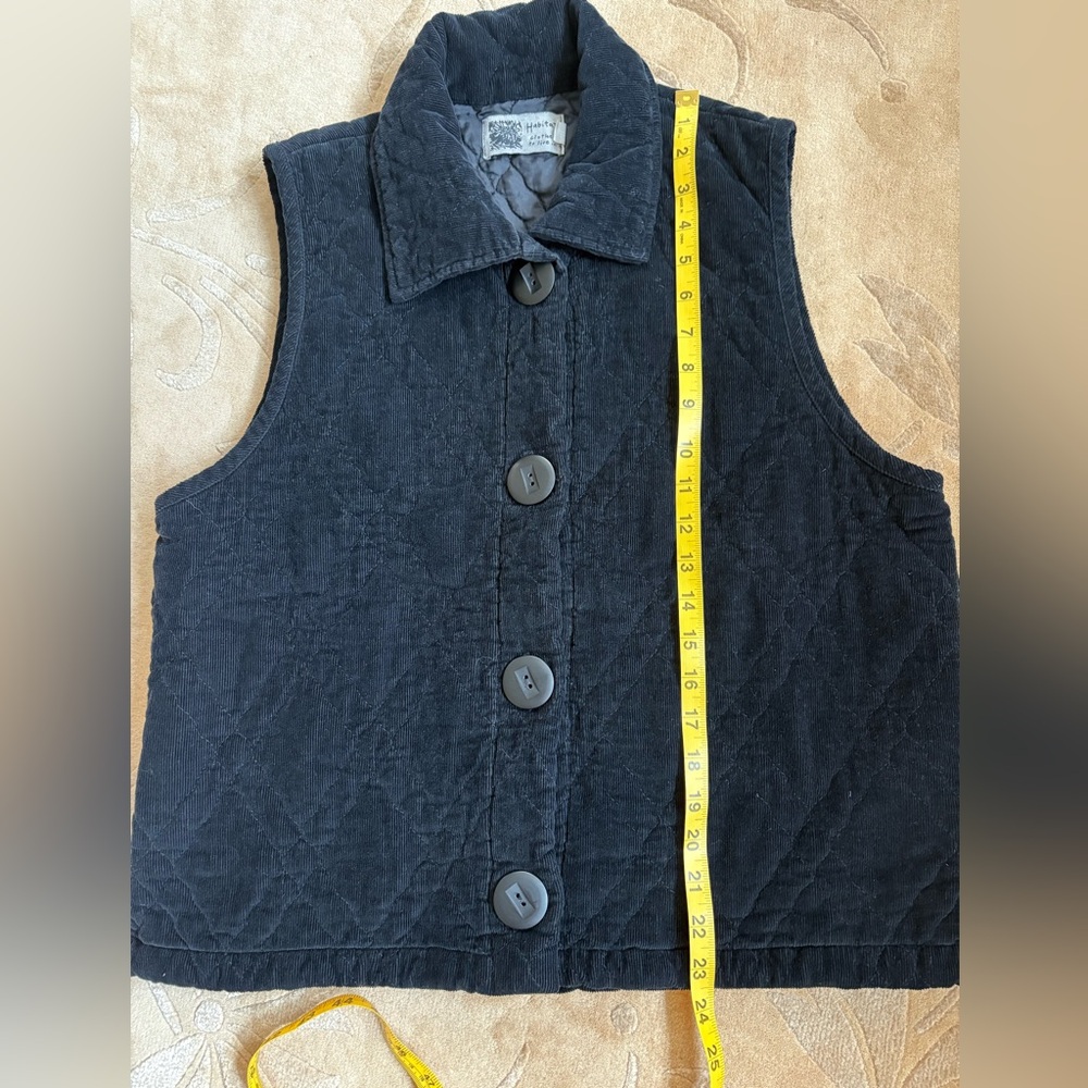 EUC, Habitat Black Corduroy Quilted Vest w/ Buttons, Collar & Side Slits. SZ L. - Picture 7 of 8